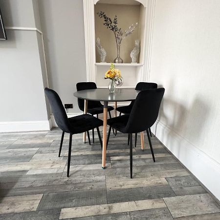 Premium 2Br Flat In The City Centre Glasgow Bagian luar foto